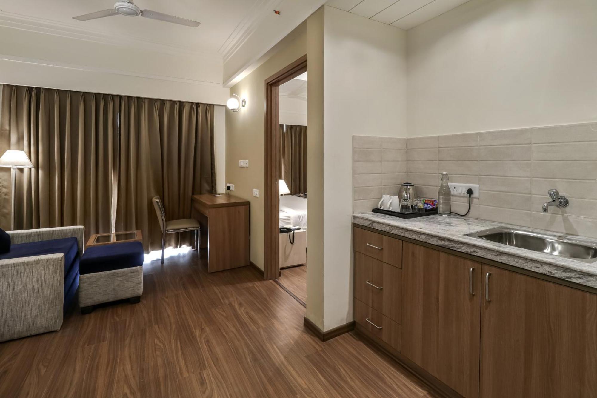 Starlit Suites Newtown Καλκούτα Εξωτερικό φωτογραφία