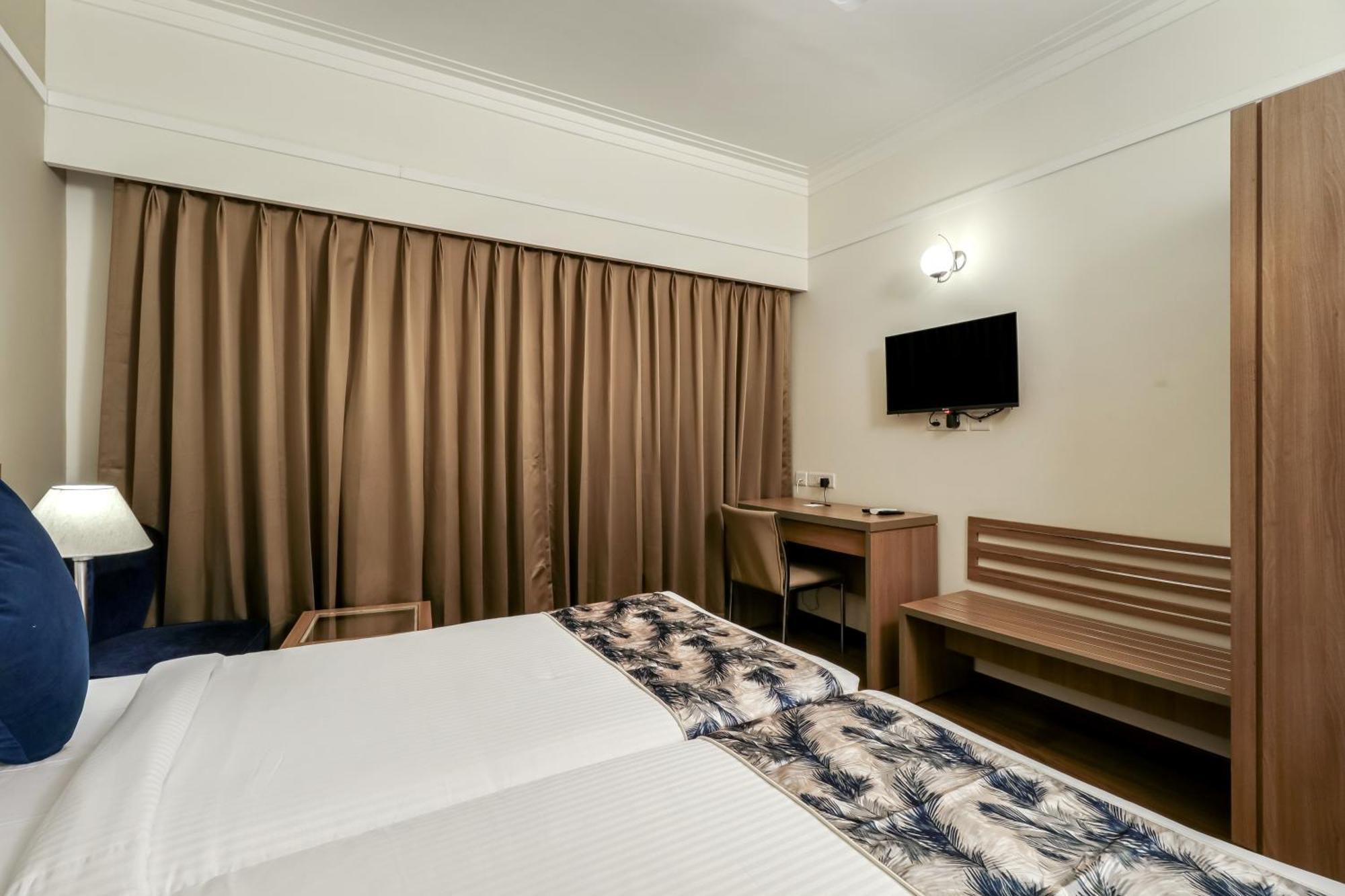 Starlit Suites Newtown Καλκούτα Εξωτερικό φωτογραφία