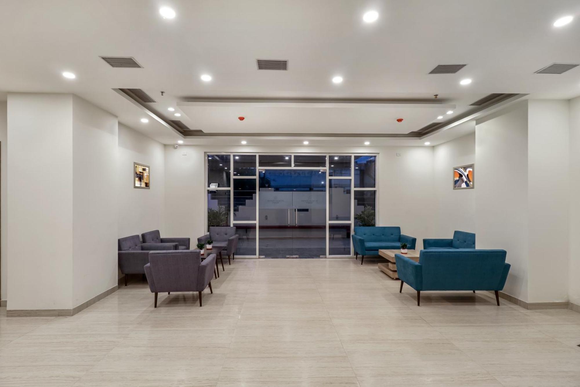Starlit Suites Newtown Καλκούτα Εξωτερικό φωτογραφία