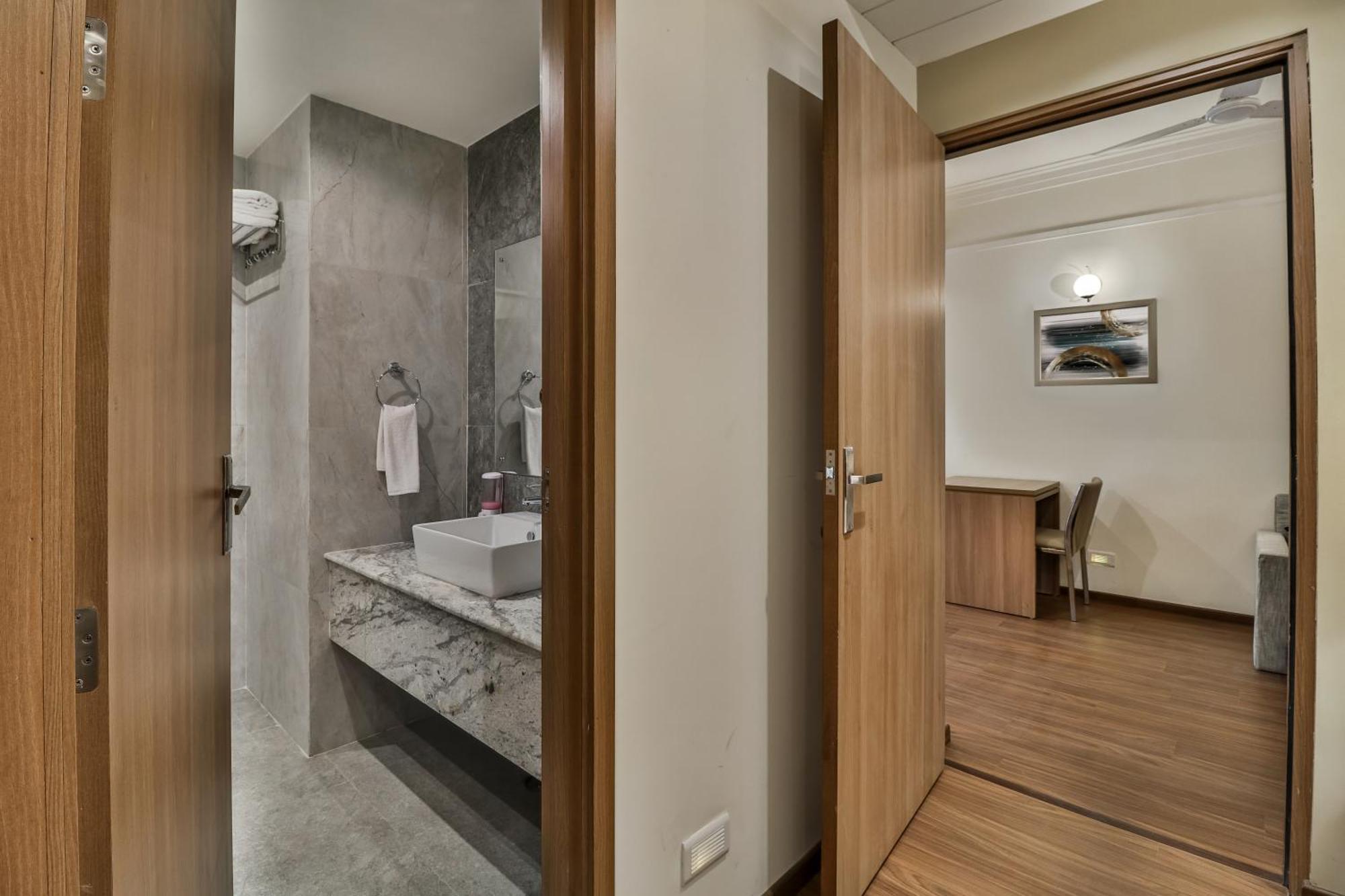 Starlit Suites Newtown Καλκούτα Εξωτερικό φωτογραφία